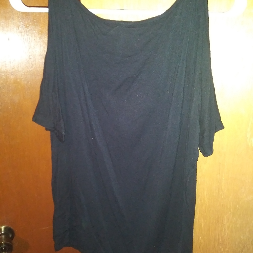 Top - Picture 2 of 2